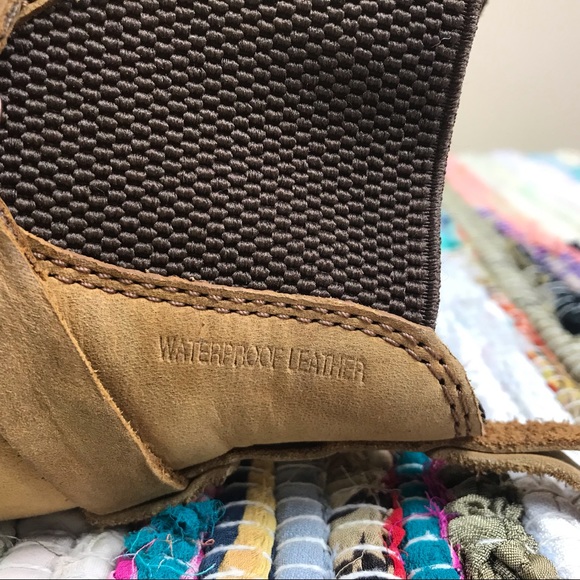 Teva De La Vina Chelsea Pecan Ankle Boot - Picture 5 of 8